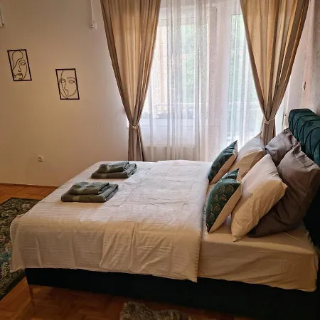 Monte Center Apartment